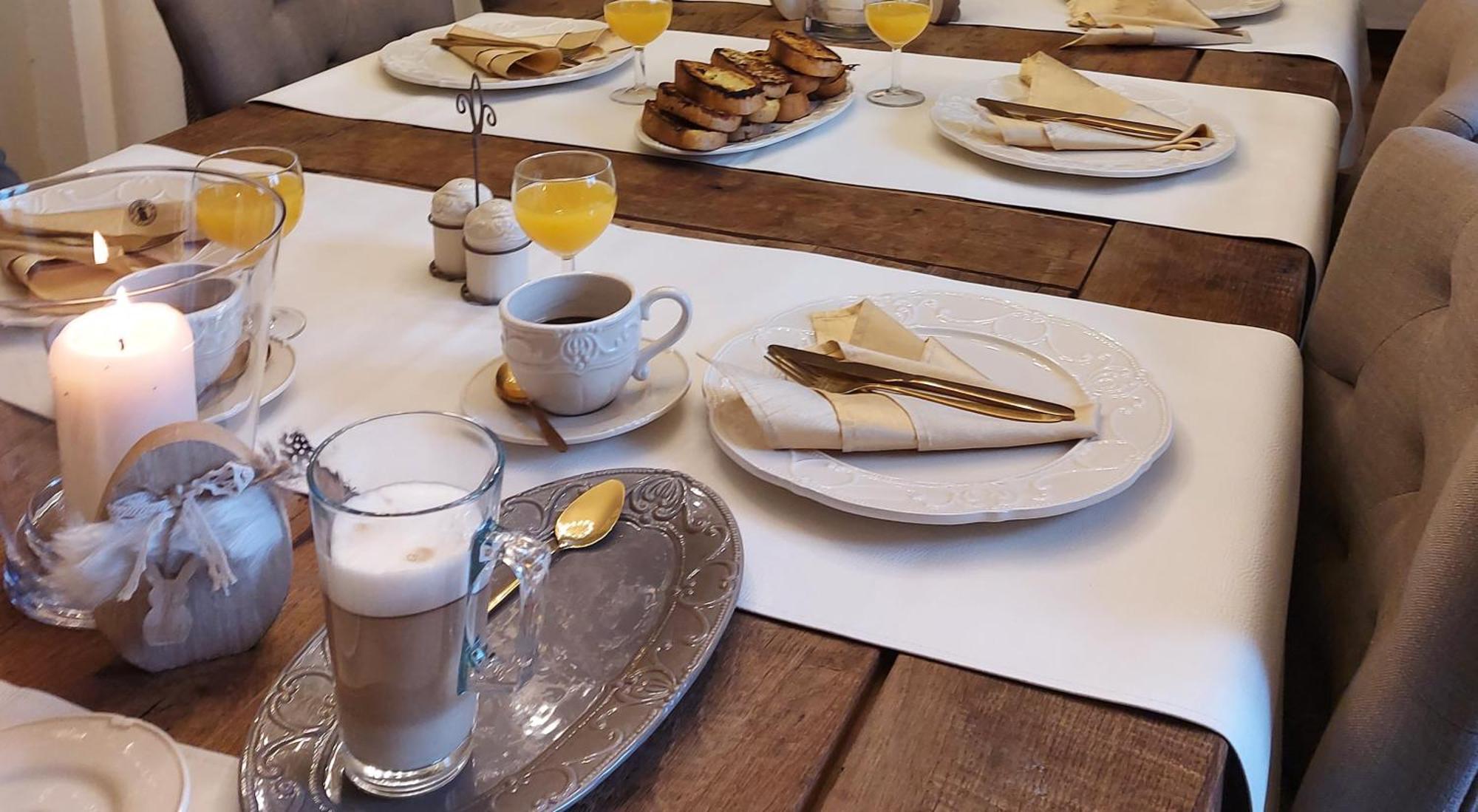 Les Trois L Bed & Breakfast Gindou ภายนอก รูปภาพ