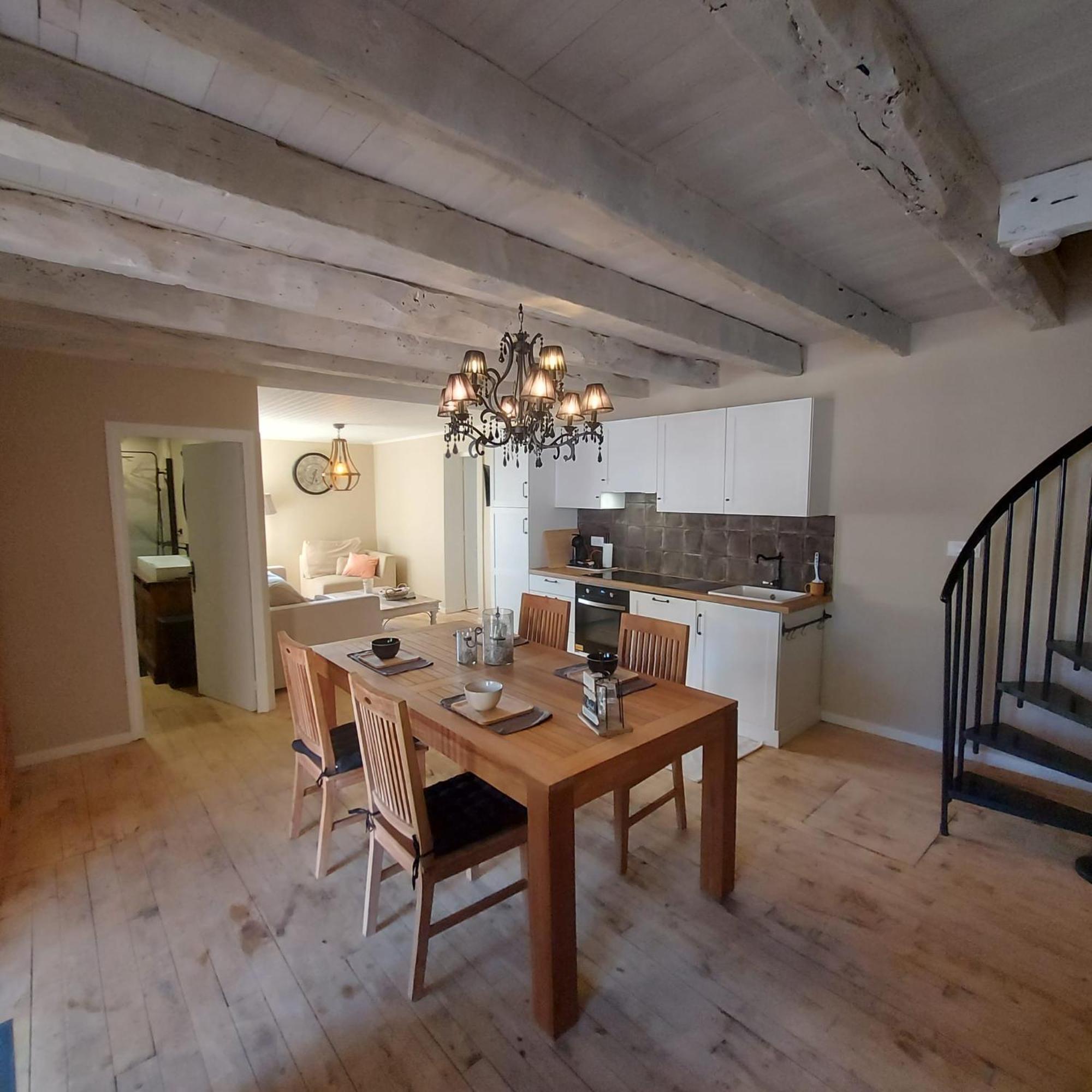 Les Trois L Bed & Breakfast Gindou ภายนอก รูปภาพ