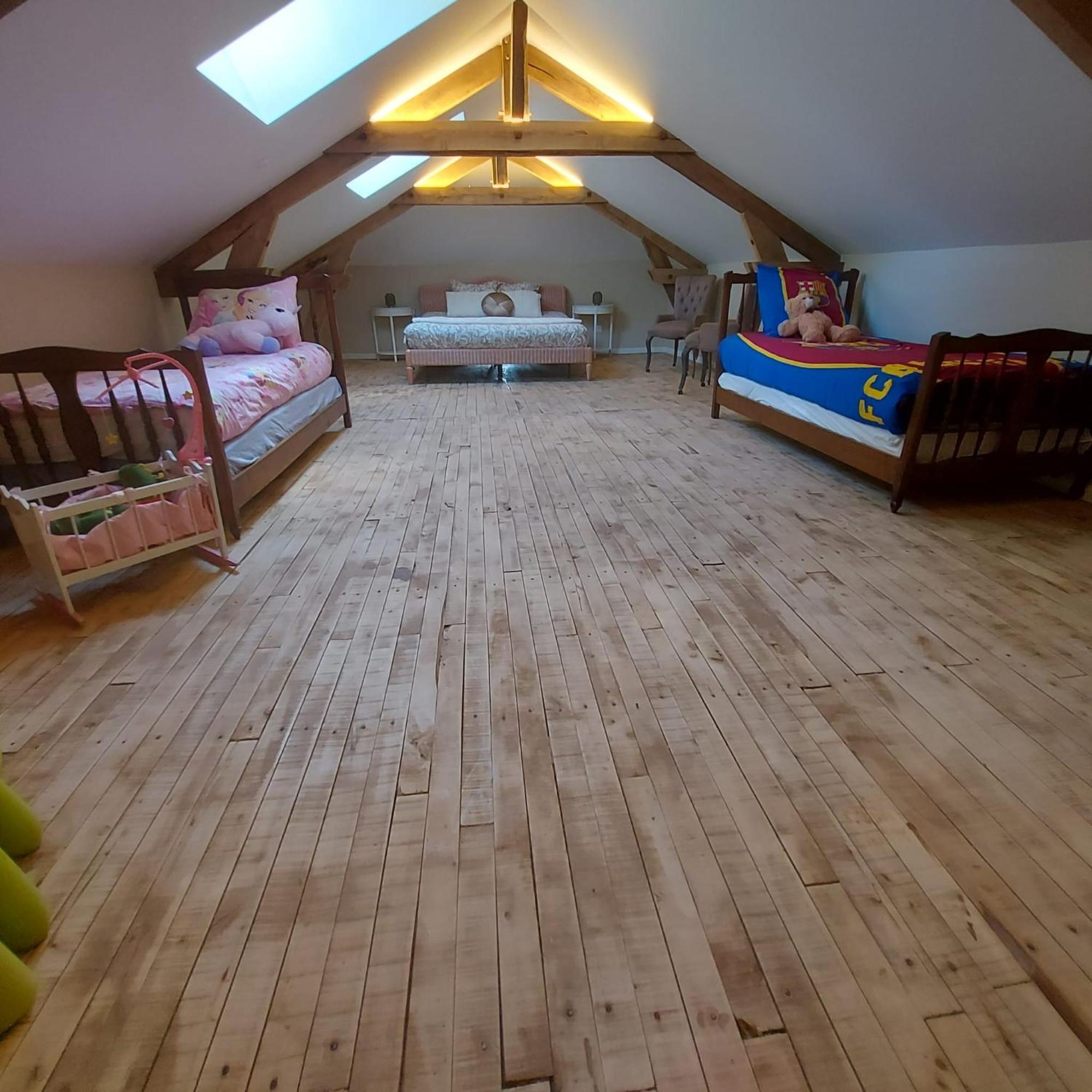 Les Trois L Bed & Breakfast Gindou ภายนอก รูปภาพ
